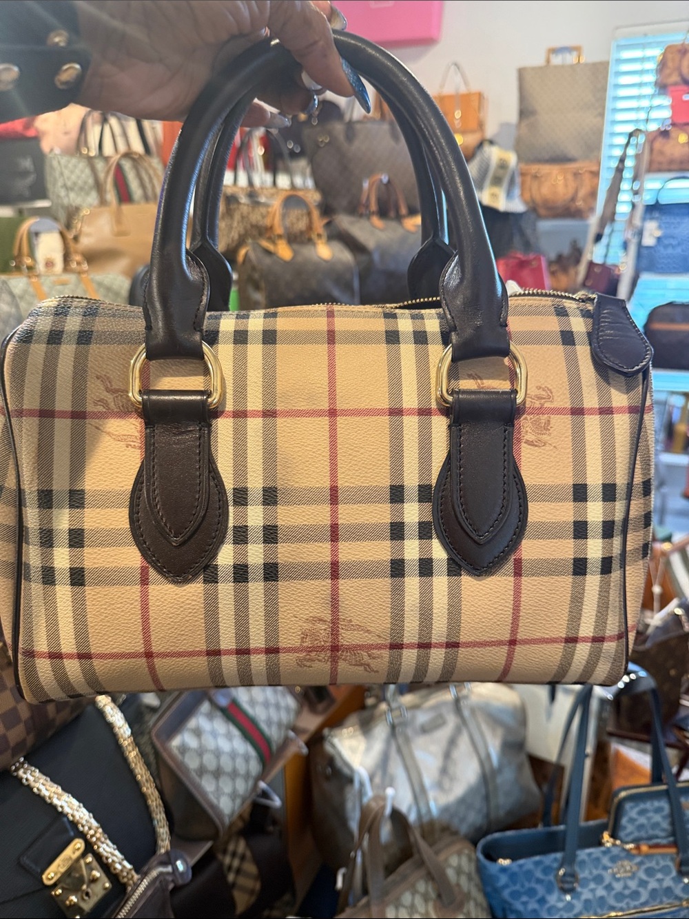 authentic Burberry, Boston and excellent condition no major callouts